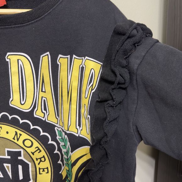 SIGNATURE 8 Womens S/M University of Notre Dame Cropped Sweatshirt Ruffle Sleeve - Picture 6 of 15